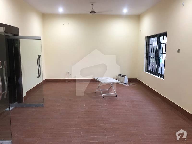 4500  Square Feet Upper Portion For Rent In F-8