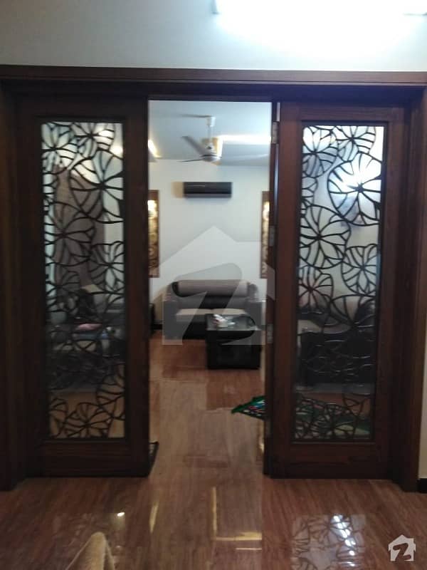 ایڈن ایگزیکیٹو ایڈن گارڈنز فیصل آباد میں 5 کمروں کا 14 مرلہ مکان 2.5 کروڑ میں برائے فروخت۔