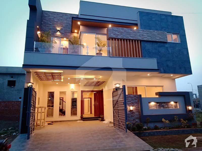 7 Marla Brand New House In Batala Colony