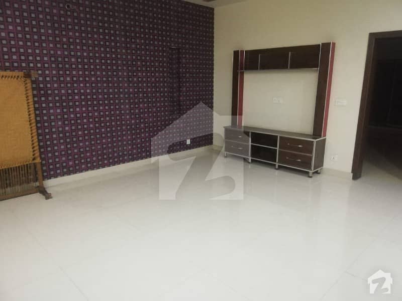 Brand New 10 Marla Upper Portion With Gas Is Available For Rent In Bahria Town Lahore