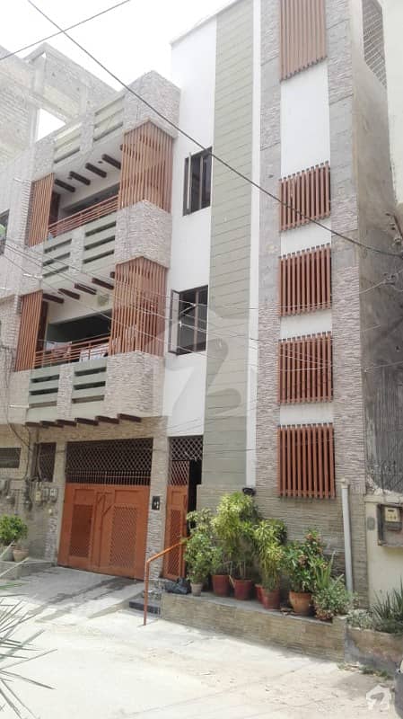 In Gulshan-E-Iqbal Town House For Rent Sized 2160  Square Feet