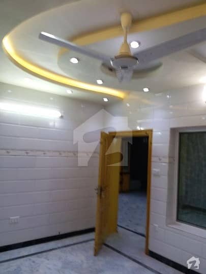ارباب روڈ پشاور میں 7 کمروں کا 5 مرلہ مکان 1.65 کروڑ میں برائے فروخت۔