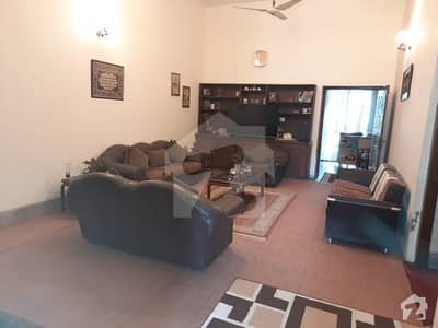 One Kanal Old And Beautiful House One Kanal Old And Beautiful House