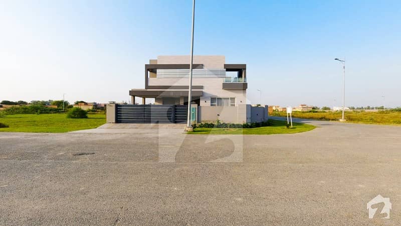 1 Kanal Corner House For Sale In Z Block Of DHA Phase 7 Lahore