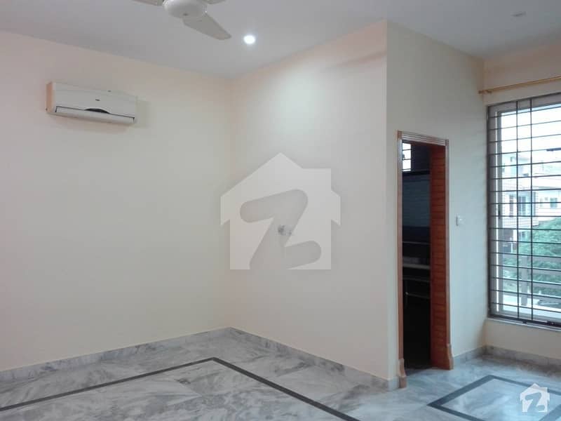 10 Marla Lower Portion In Bahria Town For Rent At Good Location