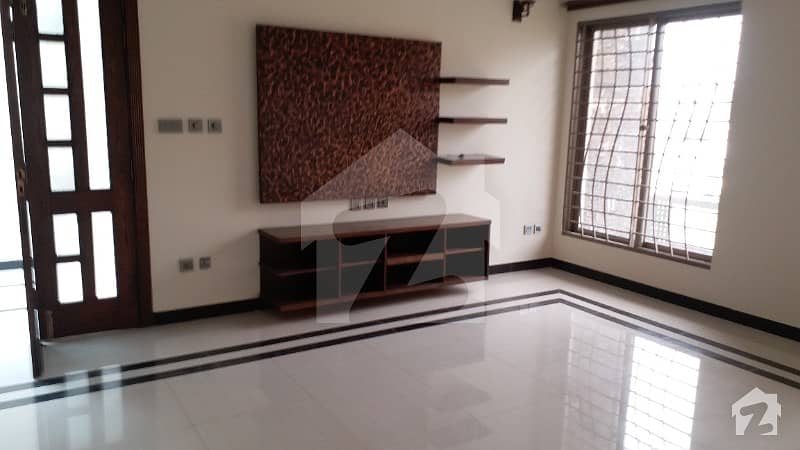 Safari Villa 1 Fully Furnished Flat Available For Rent In Bahria Town Phase 1