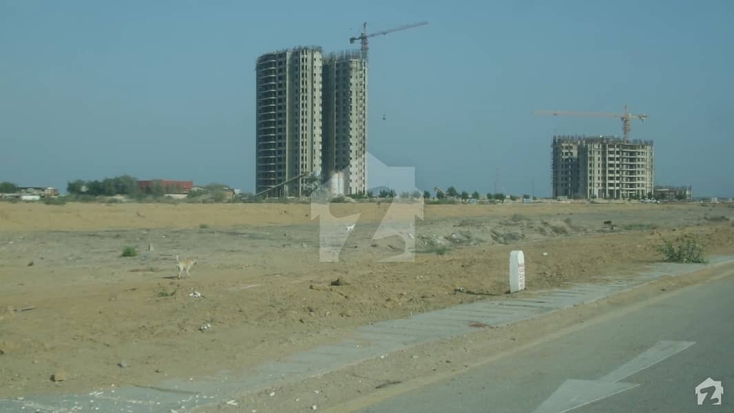 In DHA Defence 300 Square Yards Commercial Plot For Sale