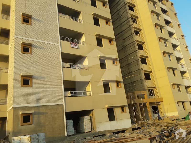 5 Bed Room Apartment in Karsaz Navy Housing  Chance Deal