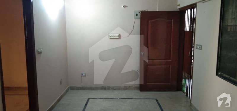 نارتھ ناظم آباد ۔ بلاک ایچ نارتھ ناظم آباد کراچی میں 2 کمروں کا 3 مرلہ فلیٹ 22 ہزار میں کرایہ پر دستیاب ہے۔