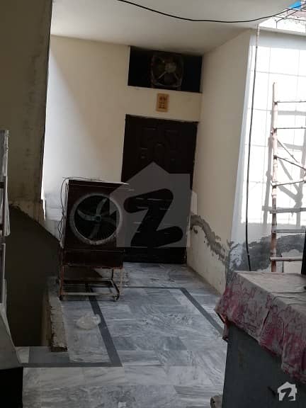 داروغے والا لاہور میں 4 کمروں کا 3 مرلہ مکان 45 لاکھ میں برائے فروخت۔