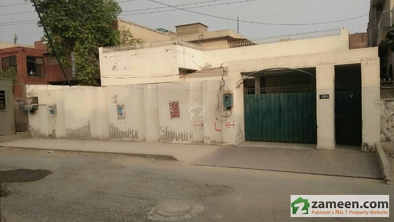 House For Sale  In Gulfishan Colony