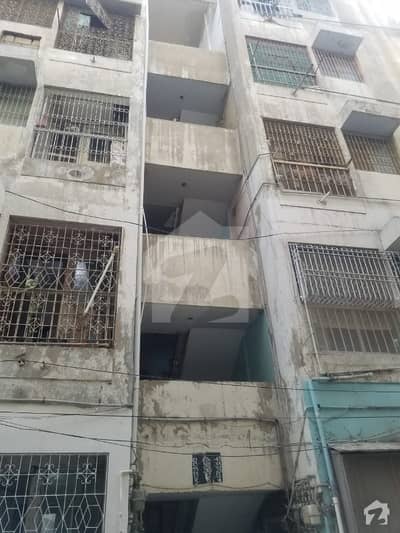 گلشنِ اقبال - بلاک 13 سی گلشنِ اقبال گلشنِ اقبال ٹاؤن کراچی میں 2 کمروں کا 4 مرلہ فلیٹ 70 لاکھ میں برائے فروخت۔ گلشنِ اقبال - بلاک 13 سی گلشنِ اقبال گلشنِ اقبال ٹاؤن کراچی میں 2 کمروں کا 4 مرلہ فلیٹ 70 لاکھ میں برائے فروخت۔