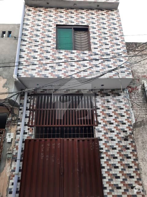 گرین ٹاؤن سیکٹر ڈی 2 لاہور میں 3 کمروں کا 3 مرلہ مکان 45 لاکھ میں برائے فروخت۔