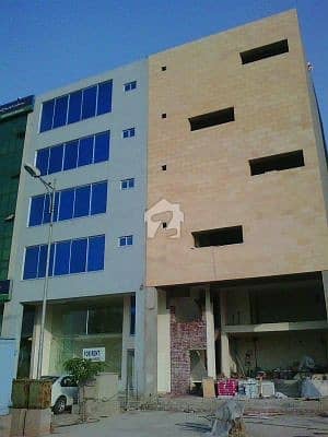10 Marla Full Building For Rent Main Hall Road