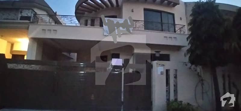 10 Marla House For Rent In Dha Phase 4 Prime Location