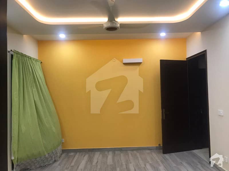 220  Square Feet Room Ideally Situated In Dha Defence
