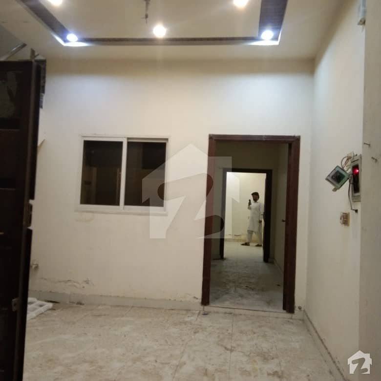 ایڈن گارڈنز فیصل آباد میں 4 کمروں کا 2 مرلہ مکان 39 لاکھ میں برائے فروخت۔