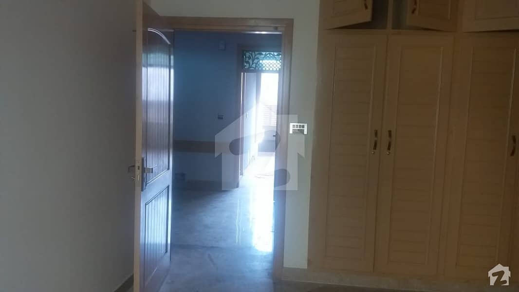 1 Kanal Upper Portion In Hayatabad For Rent At Good Location