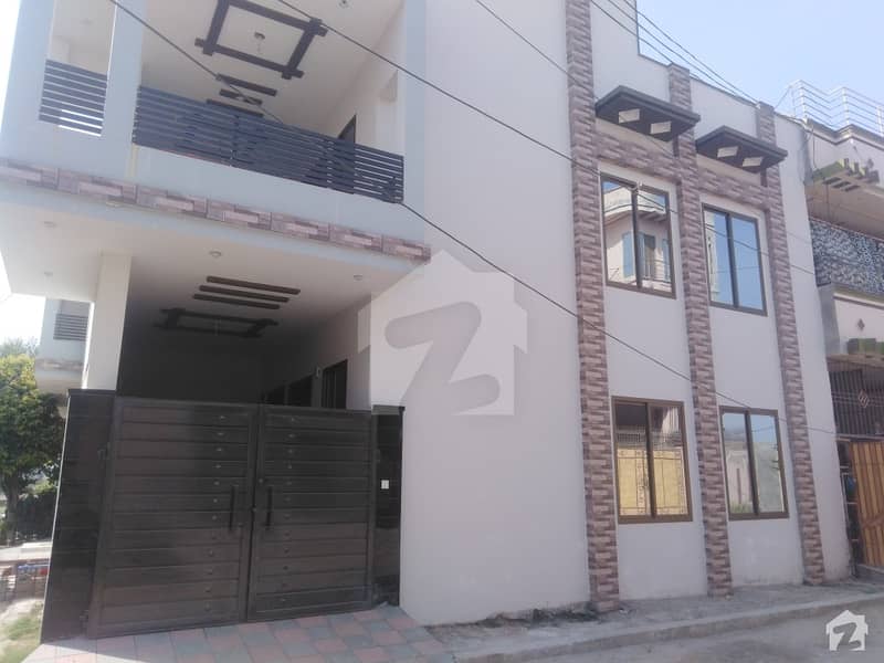 Stunning 3.5 Marla House In Allama Iqbal Town Available