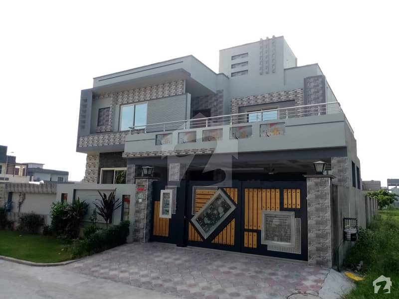 1 Kanal House For Sale In DC Colony