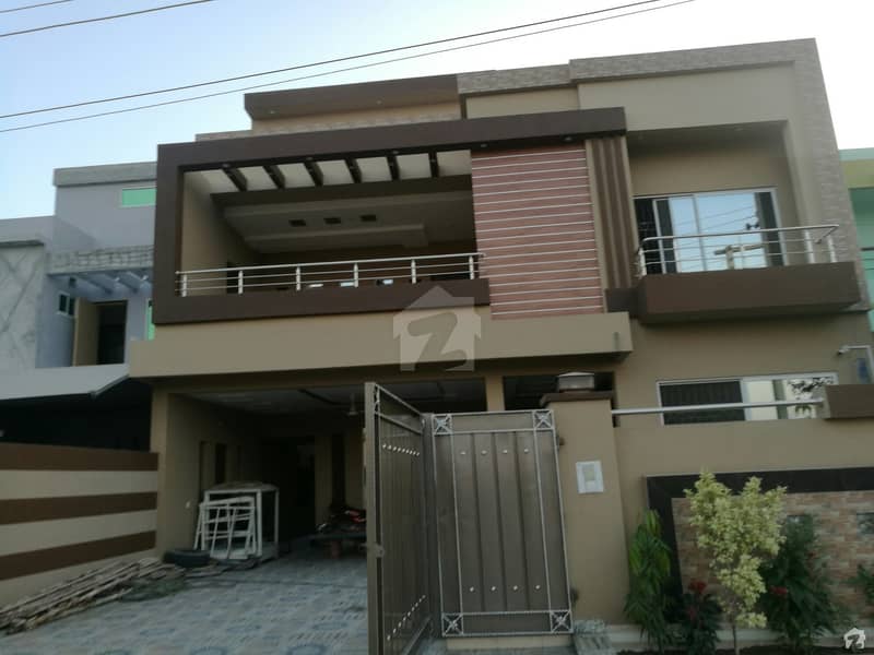 Punjab Govt Employees Society House For Sale Sized 1 Kanal