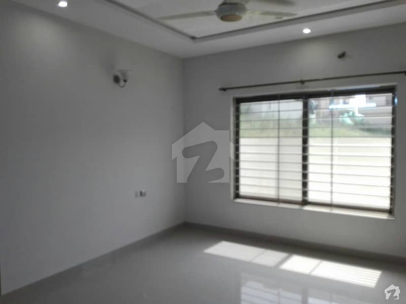 Upper Portion Of 4500 Square Feet In Pakistan Town For Rent Upper Portion Of 4500 Square Feet In Pakistan Town For Rent