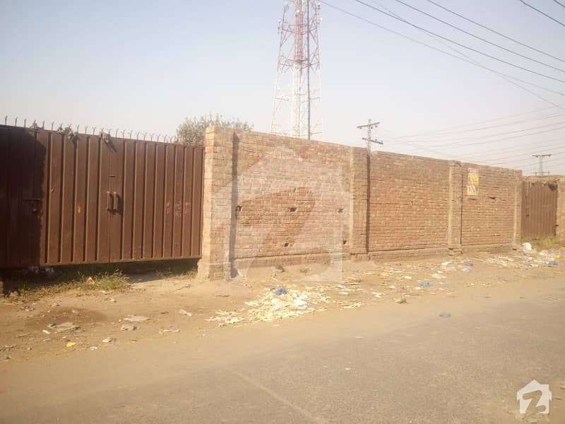 بند روڈ لاہور میں 1 کنال کمرشل پلاٹ 3.2 کروڑ میں برائے فروخت۔