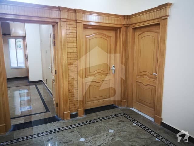 5 Marla Good Location House For Sale In Hayatabad Phase 7 Sector E-5