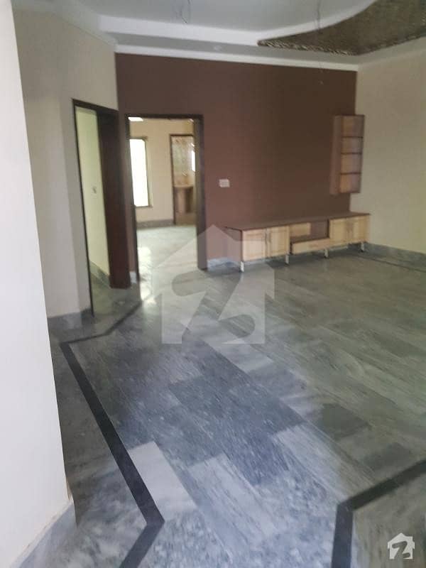 2250  Square Feet Upper Portion In Paragon City For Rent At Good Location