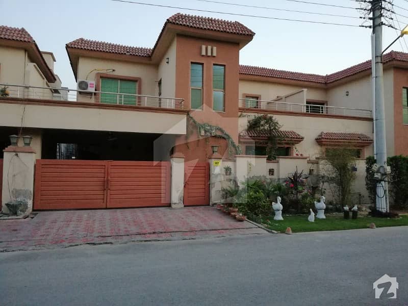 Askari 11 Sector A 12 Marla 4 Bed Luxury House For Rent