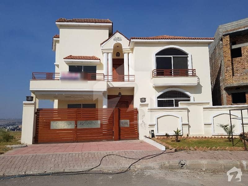 1.37 Kanal House For Sale In Bahria Town Phase 8 - Sector F-1