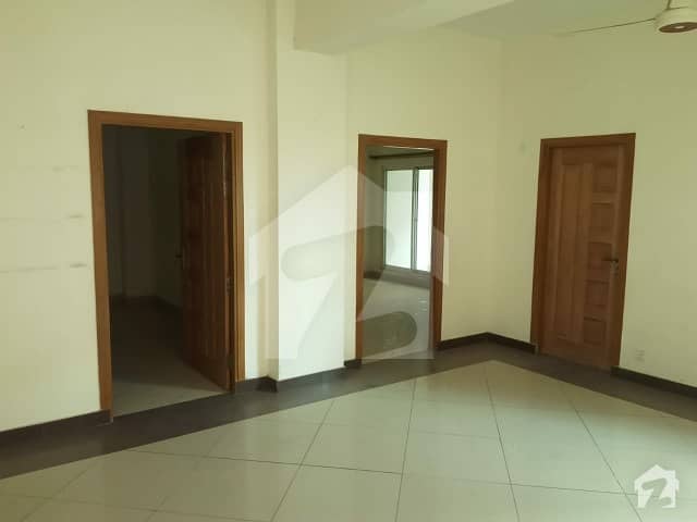 Flat For Sale In Deans Heights Block A