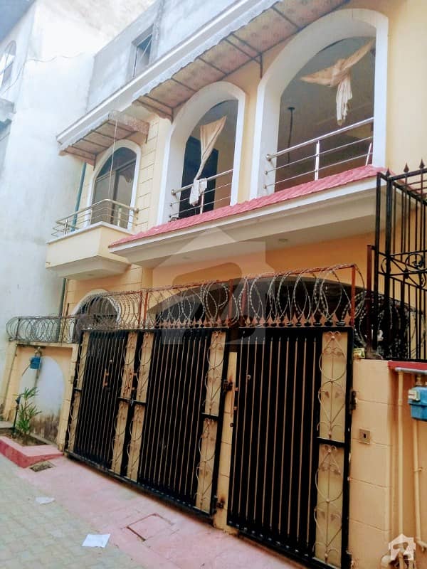 بہارہ کھوہ اسلام آباد میں 6 کمروں کا 7 مرلہ مکان 1.1 کروڑ میں برائے فروخت۔