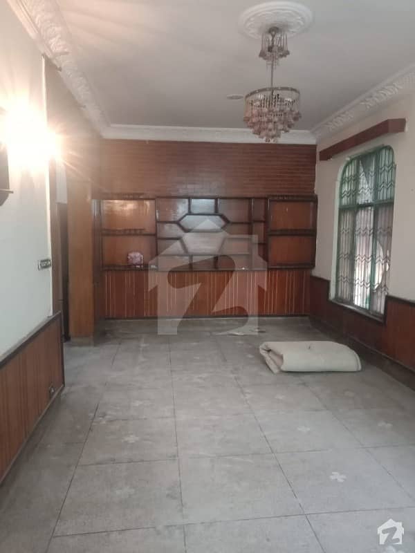 10 Marla Single Storey House For Rent In Allama Iqbal Town