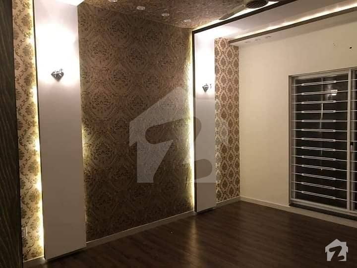 ڈی ایچ اے فیز 6 - بلاک سی فیز 6 ڈیفنس (ڈی ایچ اے) لاہور میں 1 کمرے کا 2 مرلہ کمرہ 15 ہزار میں کرایہ پر دستیاب ہے۔