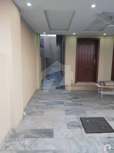 10 Marla Brand New House Available For Sale 10 Marla Brand New House Available For Sale