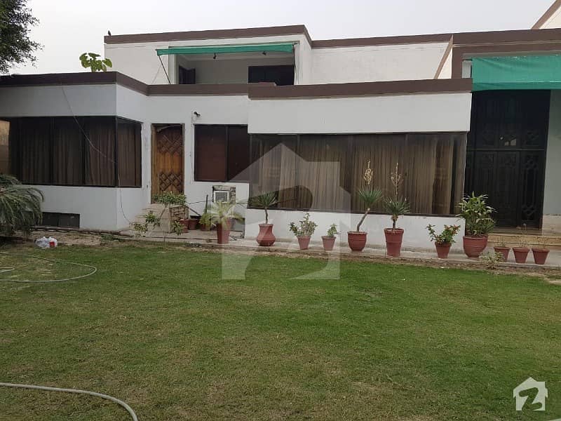2 Kanal Bungalow Near Commercial Market For Sale In Dha Phase 2