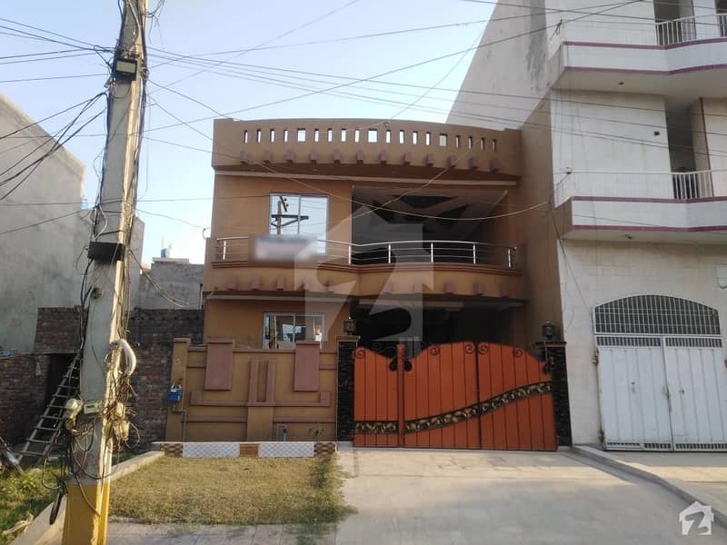 In Johar Town House For Sale Sized 1688  Square Feet