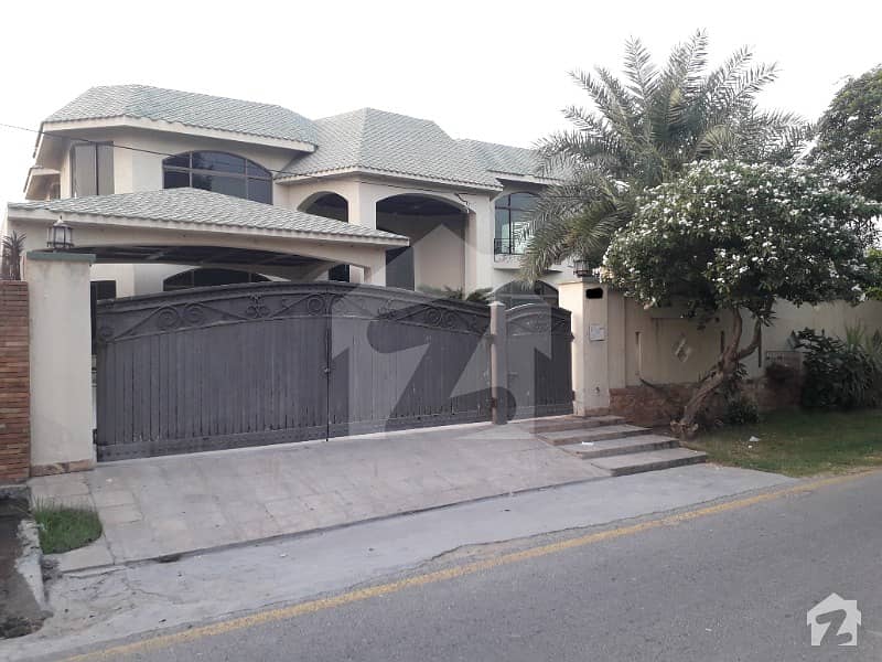 2 Kanal Corner Beautiful House For Rent In Dha Lahore