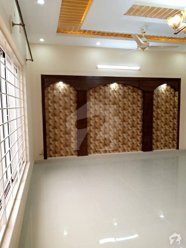 1 Kanal  Double Unit Full House For Rent With Reasonable Rent All Facilities Available
