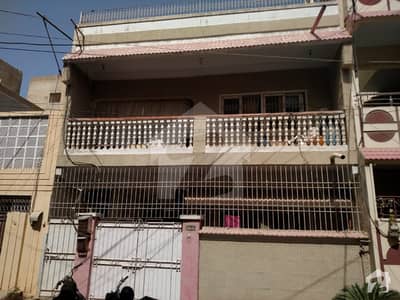 شاہراہِ عثمان کراچی میں 4 کمروں کا 5 مرلہ مکان 1.6 کروڑ میں برائے فروخت۔