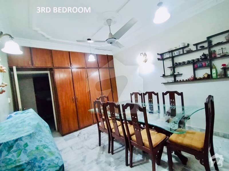 1170  Square Feet Flat Situated In Gulshan-E-Iqbal Town For Sale