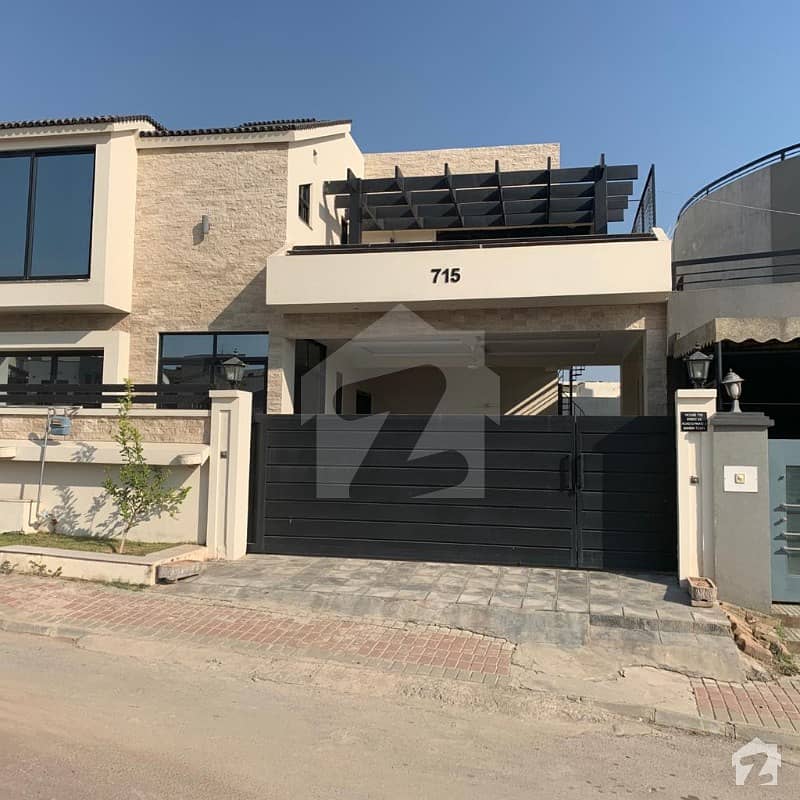 Luxurious Triple Unit Kanal House For Sale