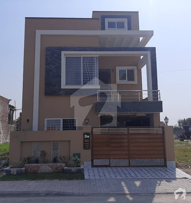 5 Mara Brand New House Sector C For Rent In Bahria Town Lahore