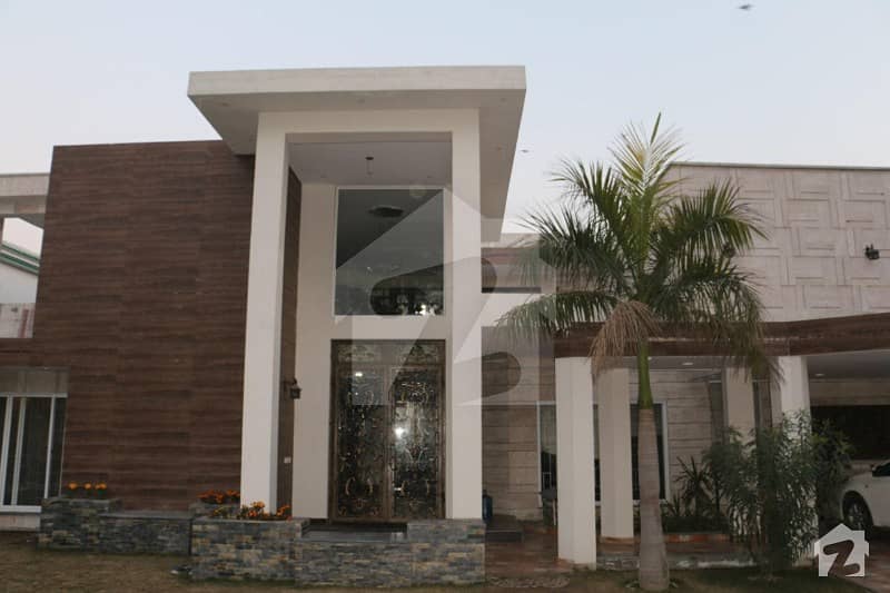 Close To Park Near Park Fully Furnished Bungalow For Rent In Low Price