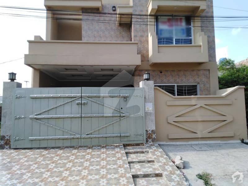 Johar Town House Sized 7.5 Marla Is Available