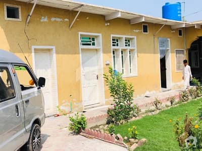 پشاور انکلیو چارسدہ روڈ پشاور میں 3 کمروں کا 11 مرلہ مکان 35 لاکھ میں برائے فروخت۔