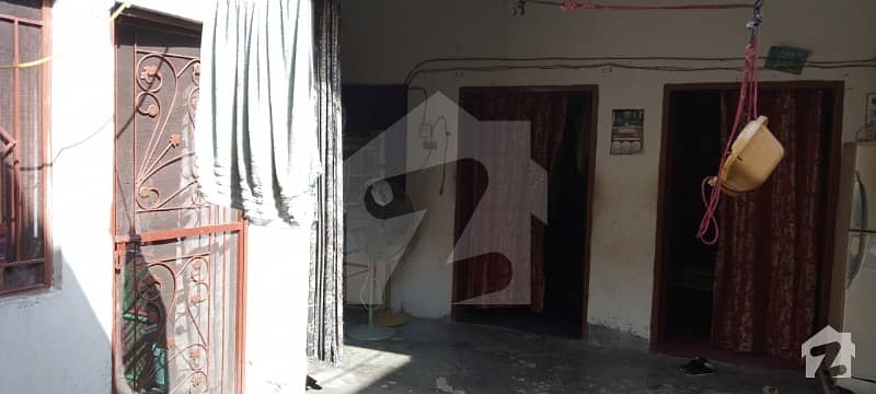 جھنڈیالاوالا روڈ شیخوپورہ میں 4 کمروں کا 6 مرلہ مکان 84 لاکھ میں برائے فروخت۔