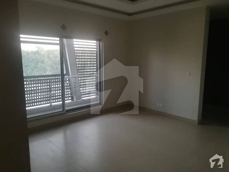 3 Bed Flat Available For Rent In Avenue Mall