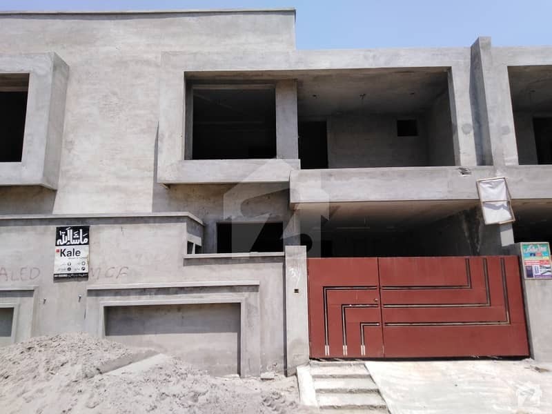 ایڈن آچرڈ فیصل آباد میں 3 کمروں کا 5 مرلہ مکان 1.2 کروڑ میں برائے فروخت۔